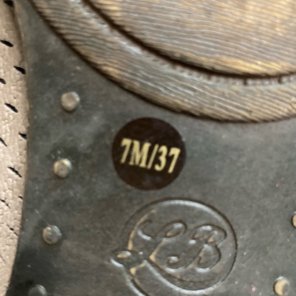 Lucky Brand Cream Leather Ankle Booties size 7 - Picture 9 of 12